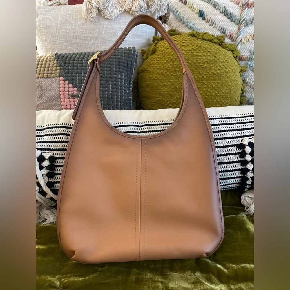 Coach Ergo 33 NWT